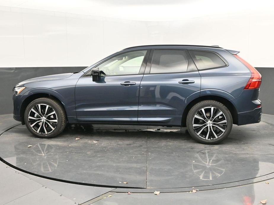 new 2025 Volvo XC60 car, priced at $54,585