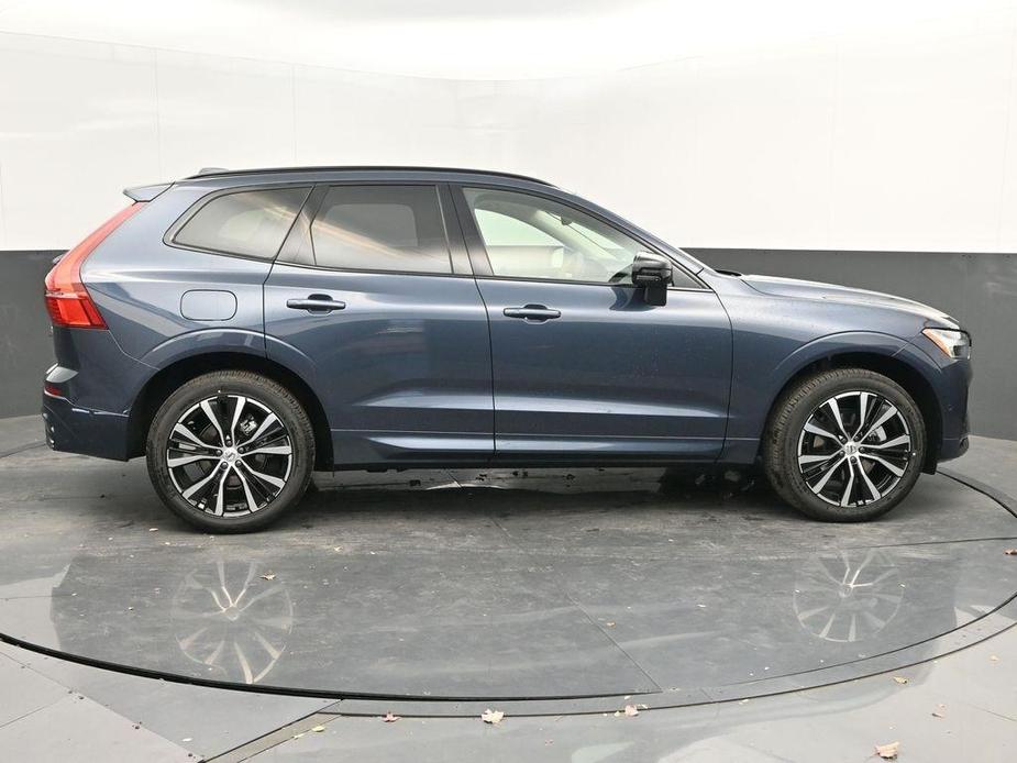 new 2025 Volvo XC60 car, priced at $54,585