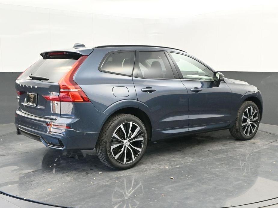 new 2025 Volvo XC60 car, priced at $54,585