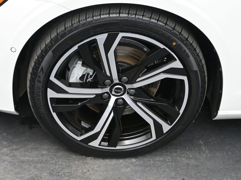 used 2024 Volvo S60 car, priced at $33,498