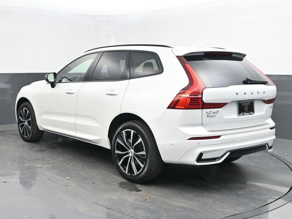 new 2025 Volvo XC60 car, priced at $55,385