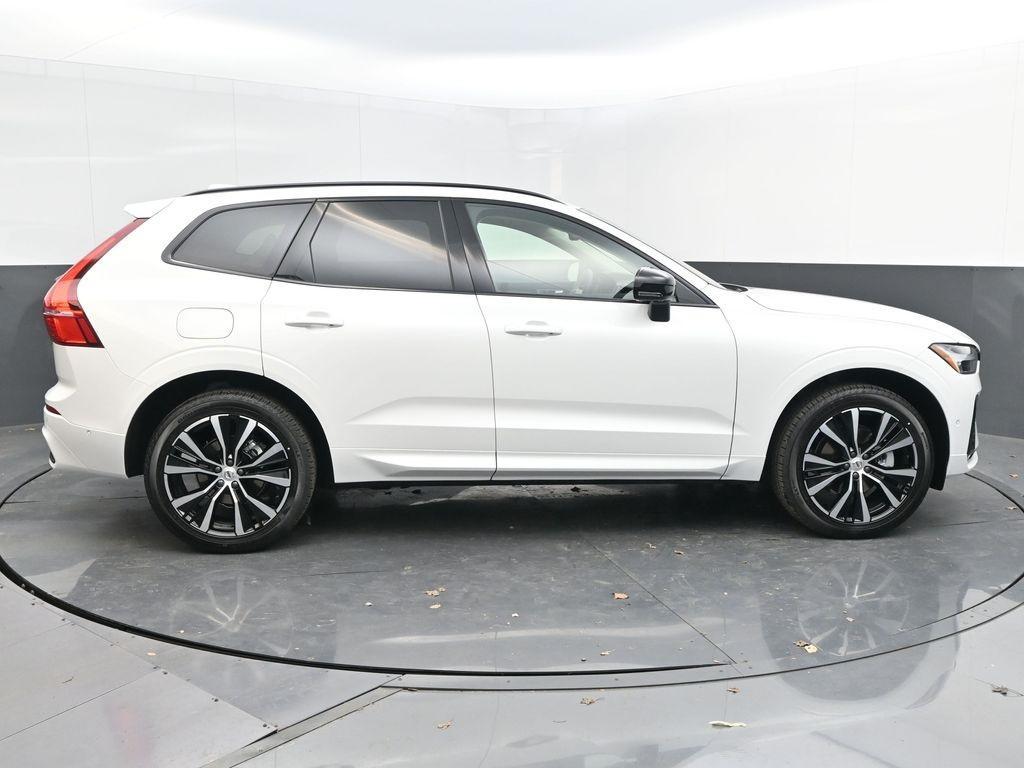 new 2025 Volvo XC60 car, priced at $55,385