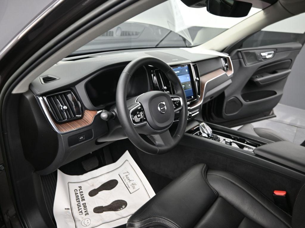 used 2023 Volvo XC60 car, priced at $38,998
