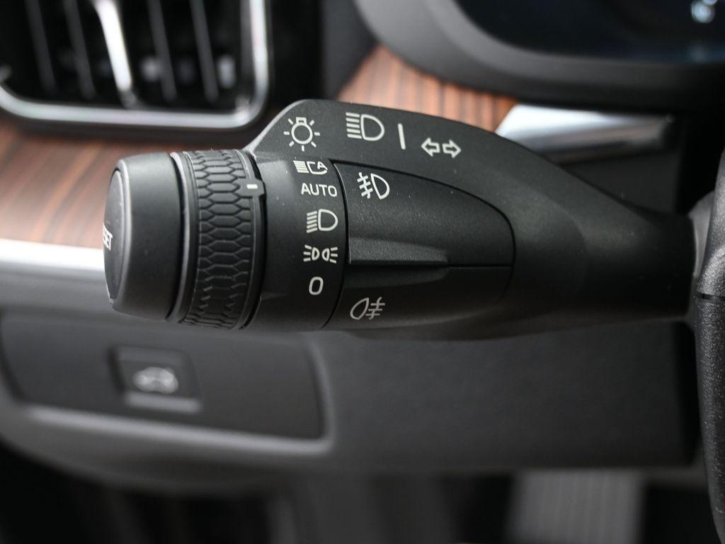 used 2023 Volvo XC60 car, priced at $38,998