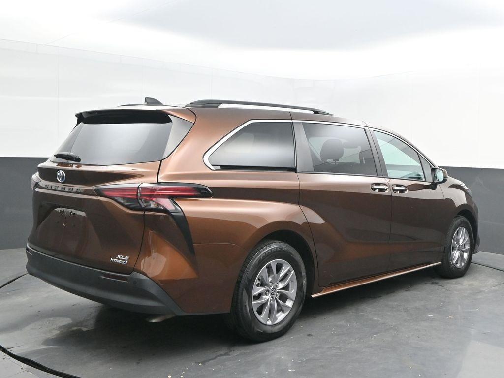 used 2022 Toyota Sienna car, priced at $38,998