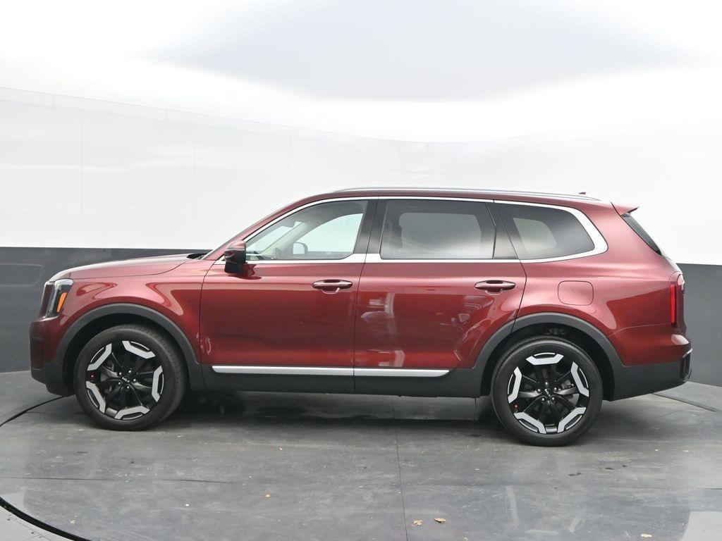 used 2023 Kia Telluride car, priced at $33,998