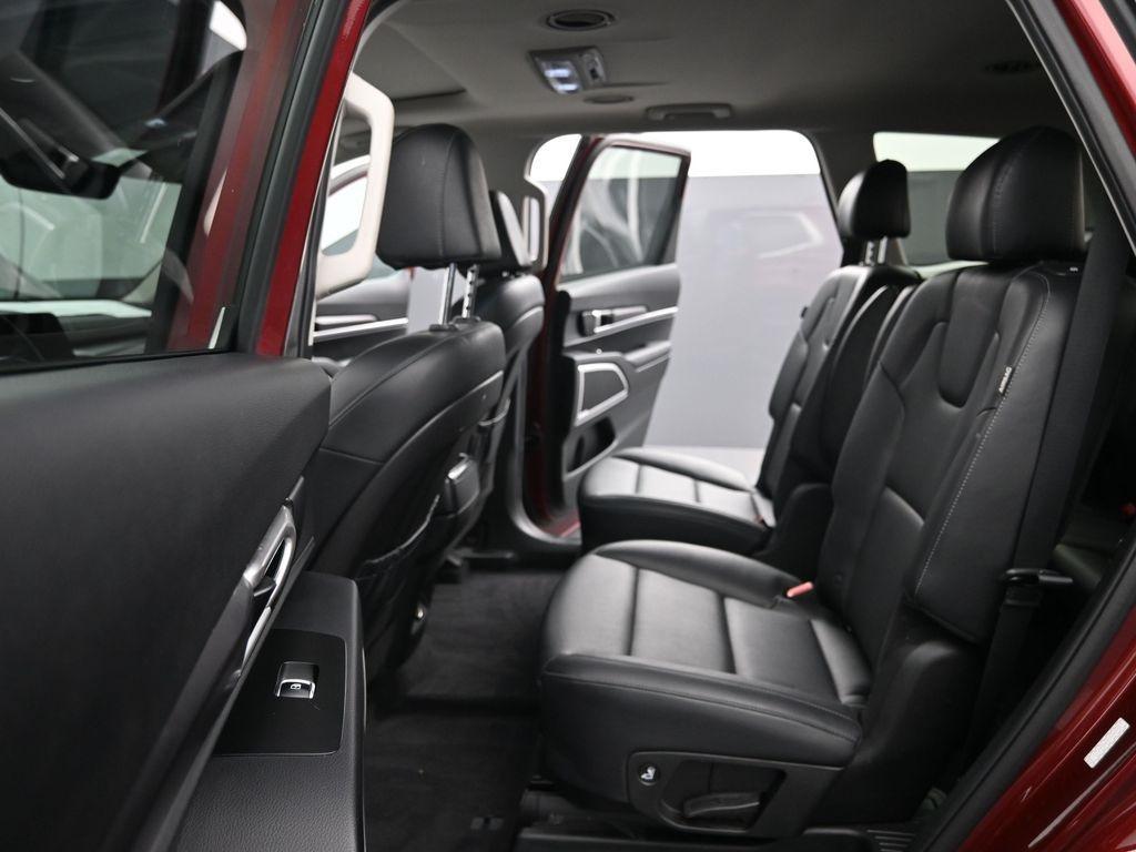 used 2023 Kia Telluride car, priced at $33,998