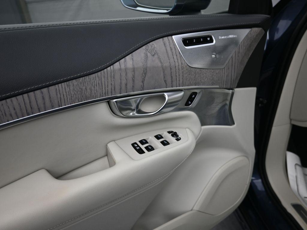 used 2024 Volvo XC90 Recharge Plug-In Hybrid car, priced at $61,994