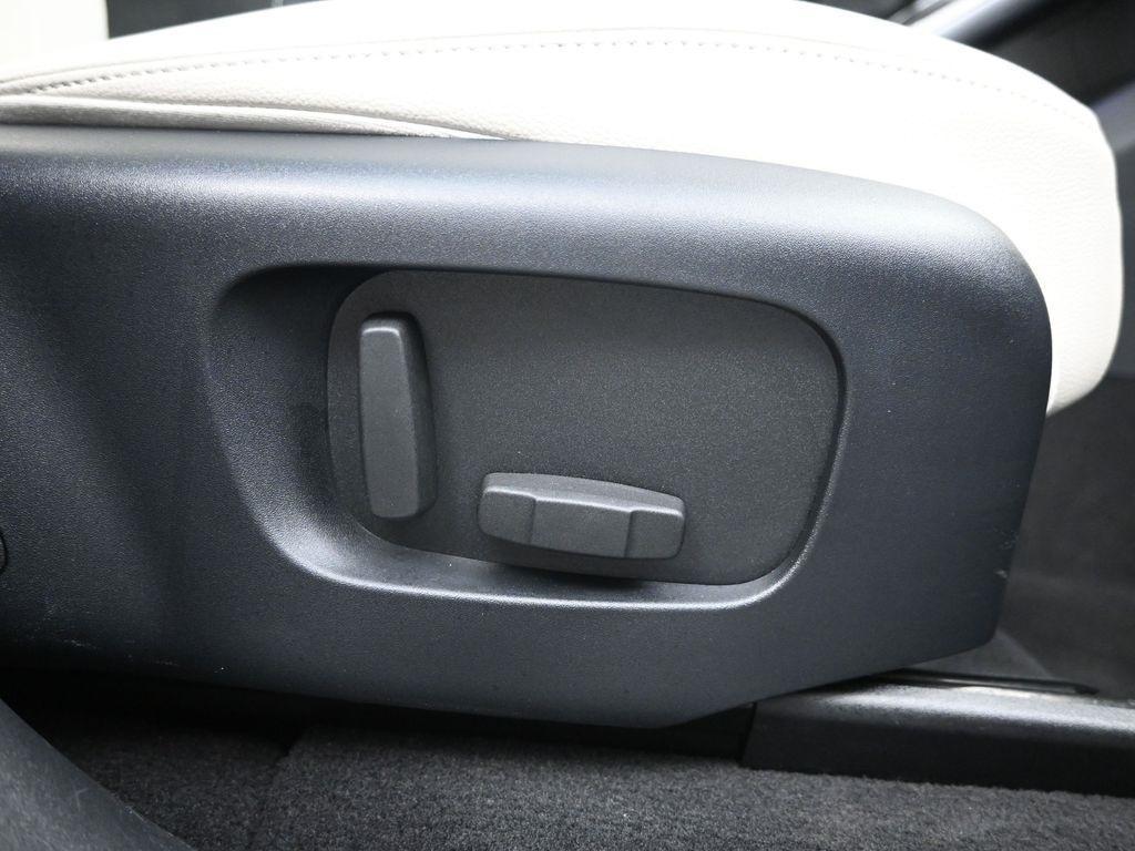 used 2018 Land Rover Range Rover Velar car, priced at $20,999
