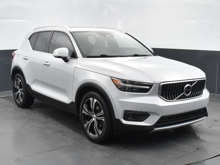 used 2020 Volvo XC40 car, priced at $20,998