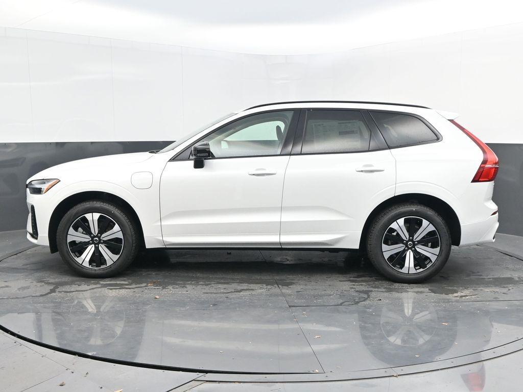 new 2025 Volvo XC60 Plug-In Hybrid car, priced at $61,075