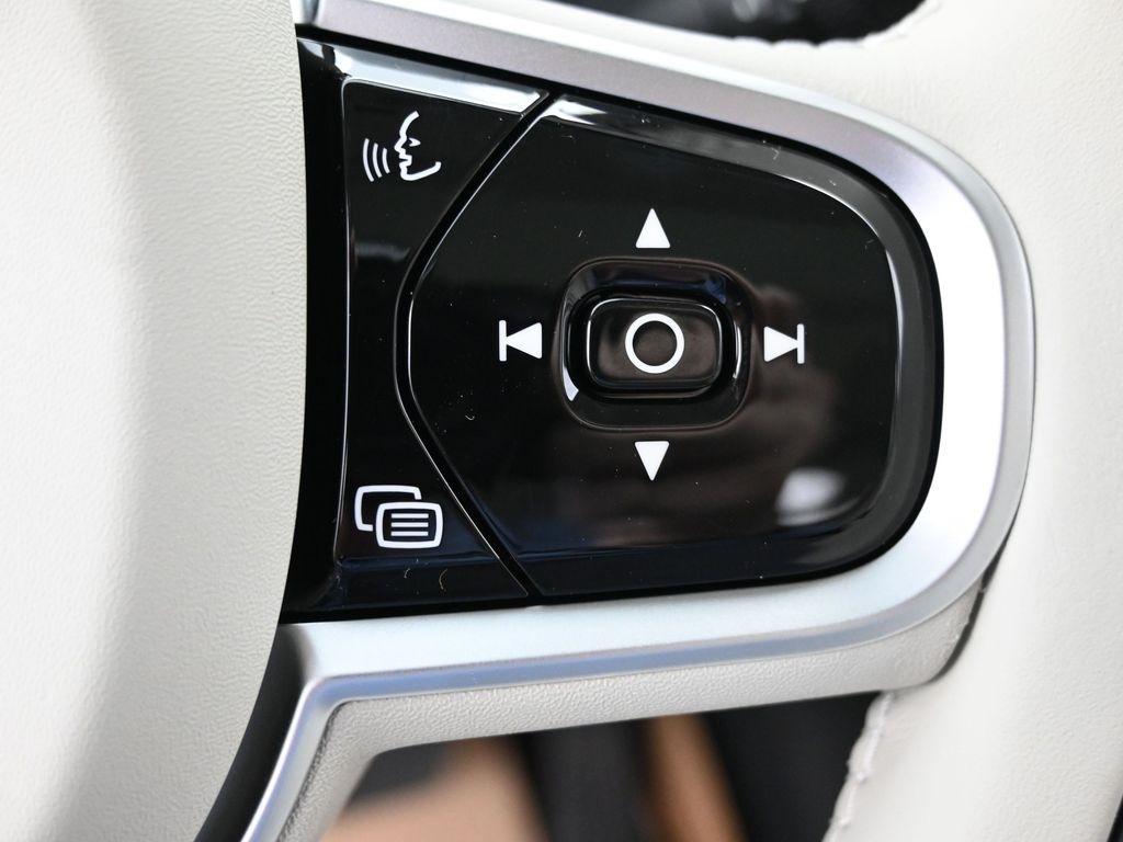 new 2025 Volvo XC60 Plug-In Hybrid car, priced at $61,075
