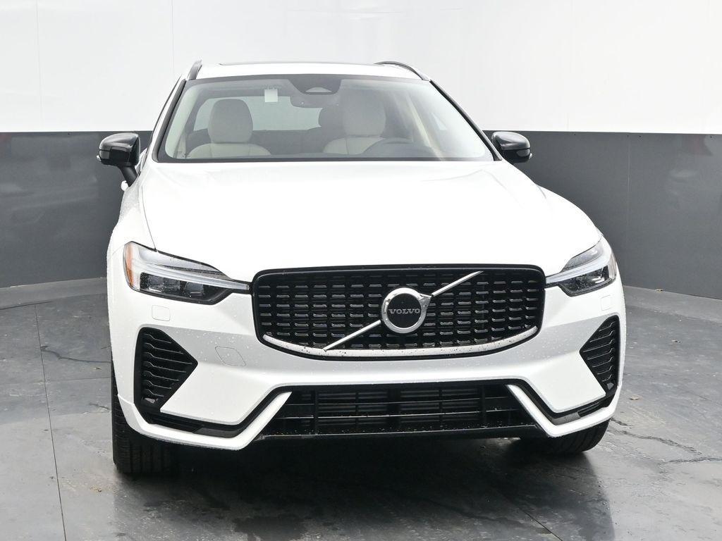 new 2025 Volvo XC60 Plug-In Hybrid car, priced at $61,075