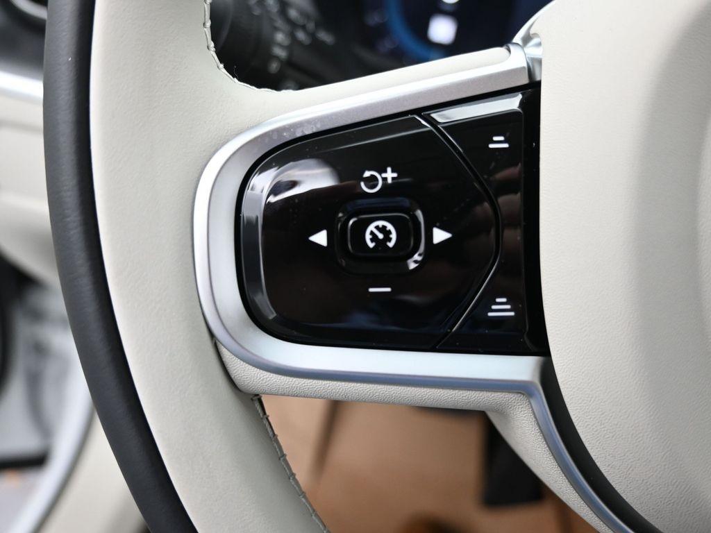 new 2025 Volvo XC60 Plug-In Hybrid car, priced at $61,075