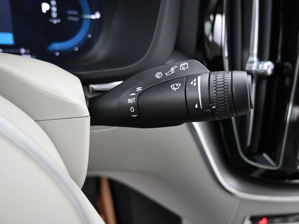 new 2025 Volvo XC60 Plug-In Hybrid car, priced at $61,075