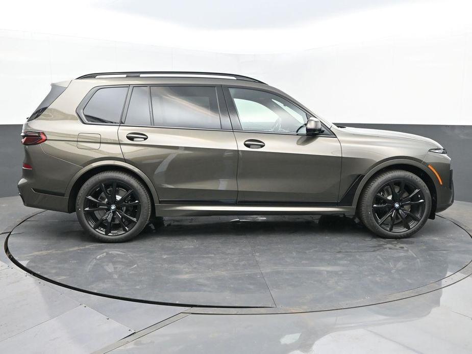 new 2025 BMW X7 car, priced at $97,400