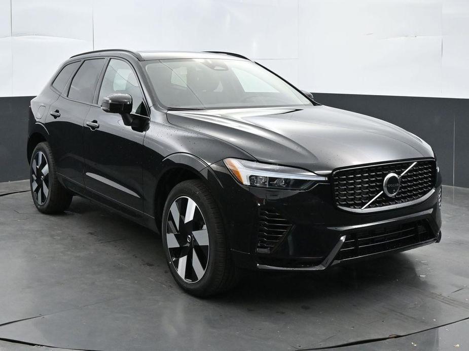 new 2025 Volvo XC60 Plug-In Hybrid car, priced at $68,030