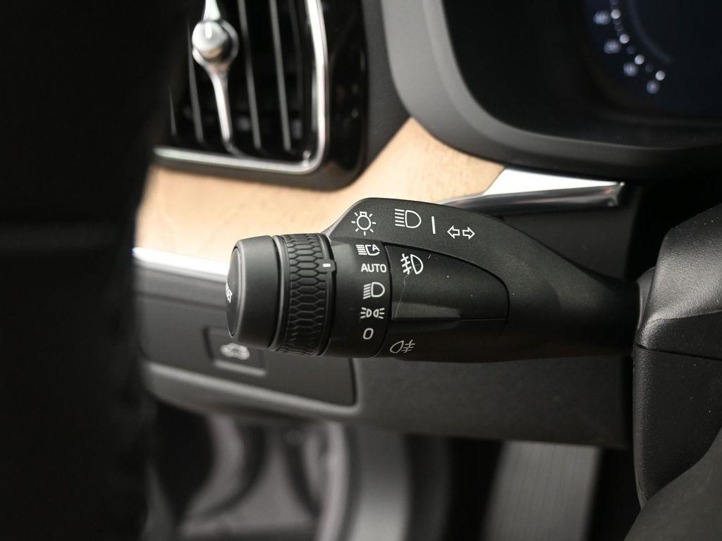new 2026 Volvo XC60 car, priced at $52,545