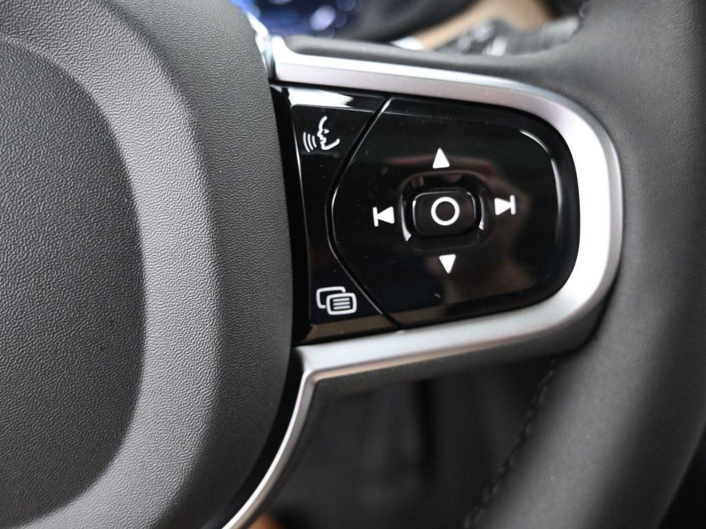 new 2026 Volvo XC60 car, priced at $52,545