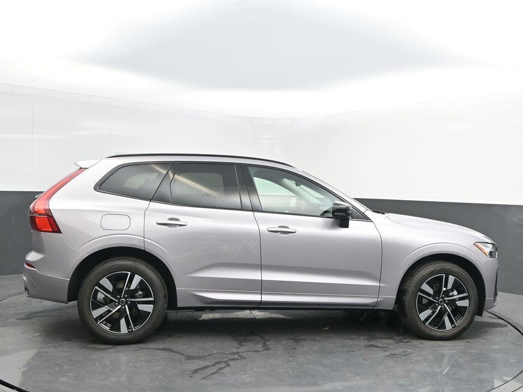 new 2026 Volvo XC60 car, priced at $52,545