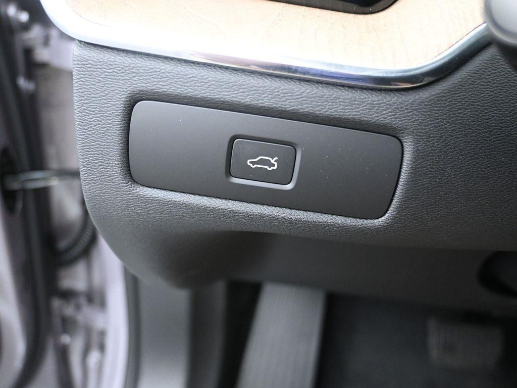 new 2026 Volvo XC60 car, priced at $52,545