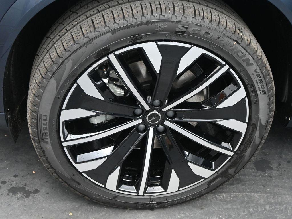new 2026 Volvo XC90 car, priced at $71,825