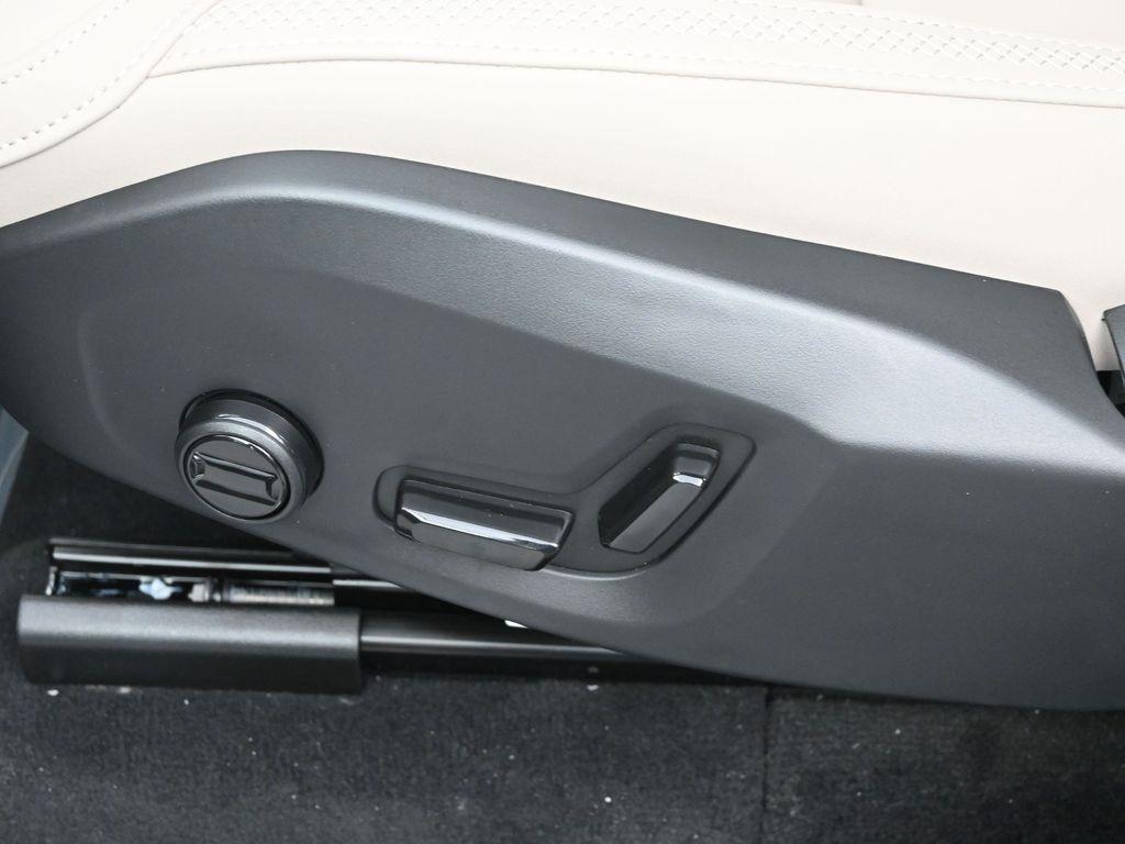 new 2026 Volvo XC90 car, priced at $71,825