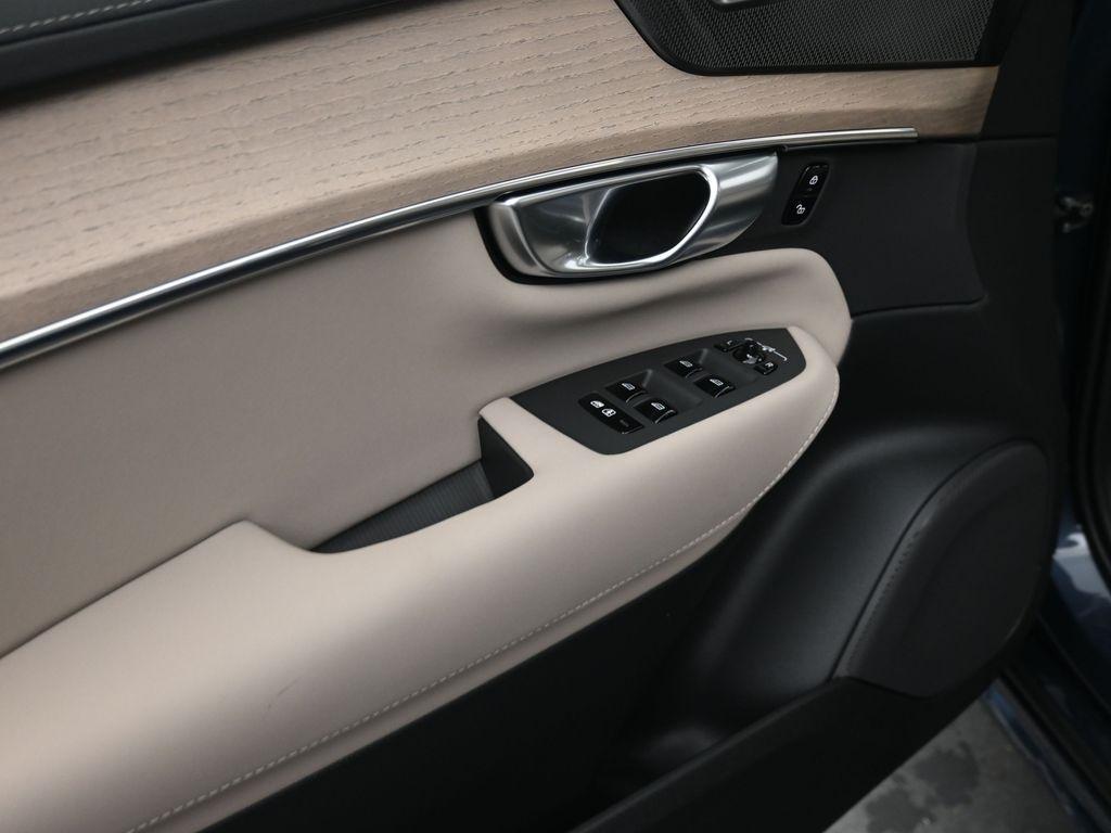 new 2026 Volvo XC90 car, priced at $71,825