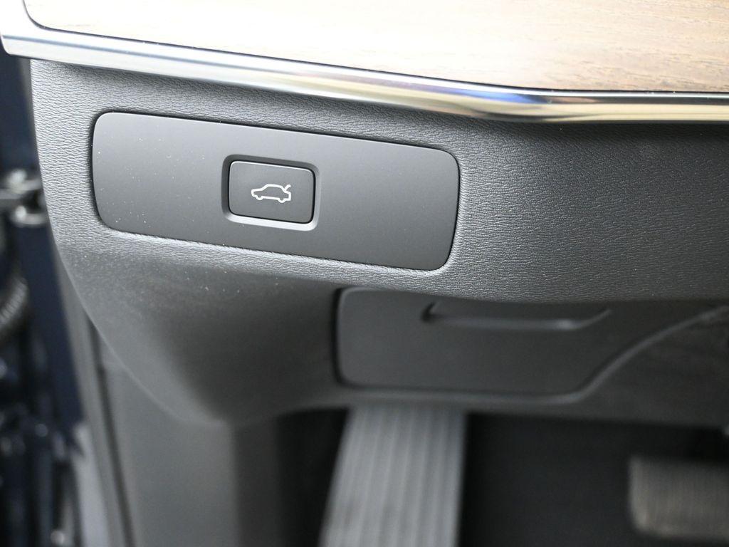 new 2026 Volvo XC90 car, priced at $71,825