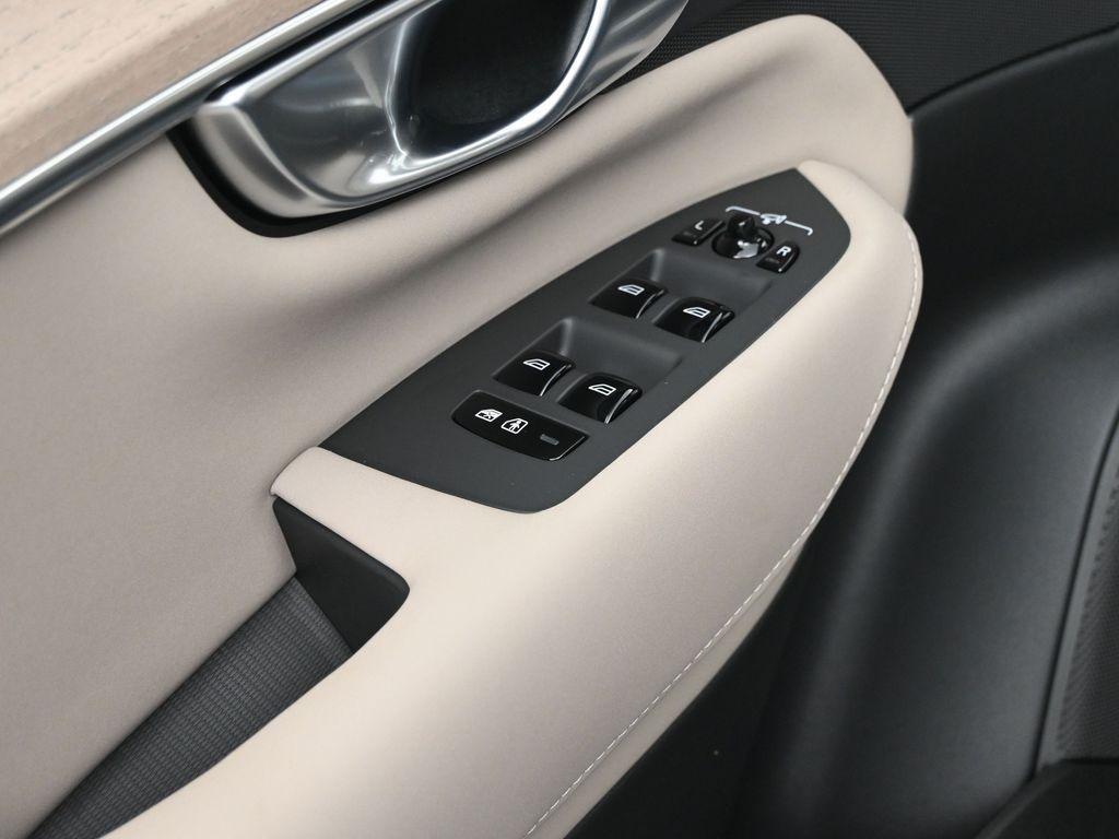 new 2026 Volvo XC90 car, priced at $71,825