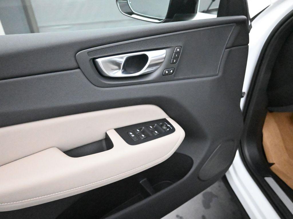 new 2026 Volvo XC60 car, priced at $52,730