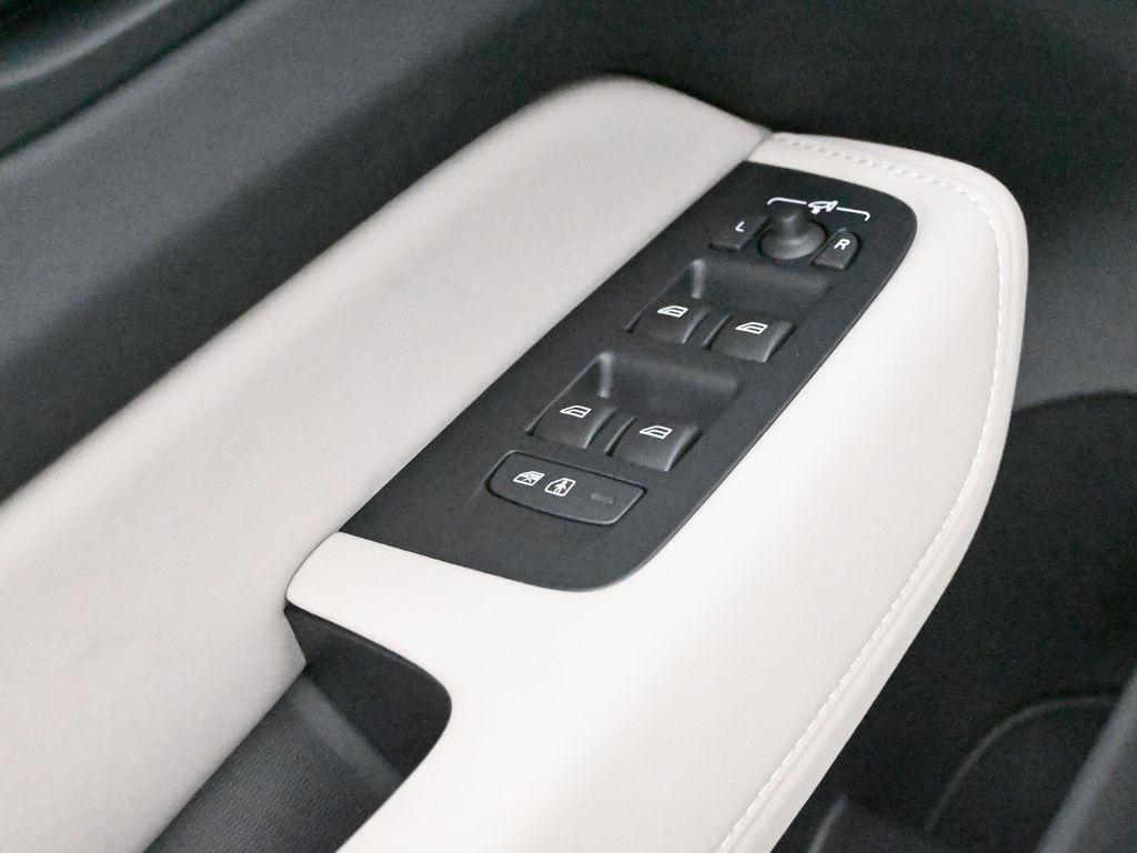 new 2026 Volvo XC60 car, priced at $52,730