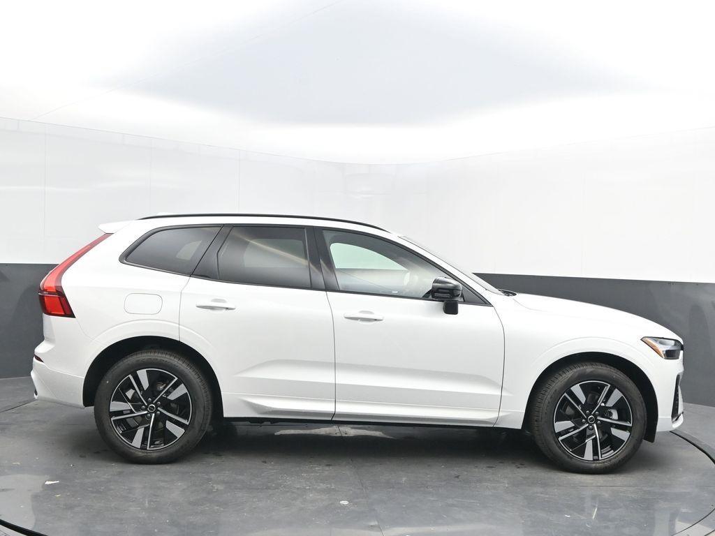 new 2026 Volvo XC60 car, priced at $52,730