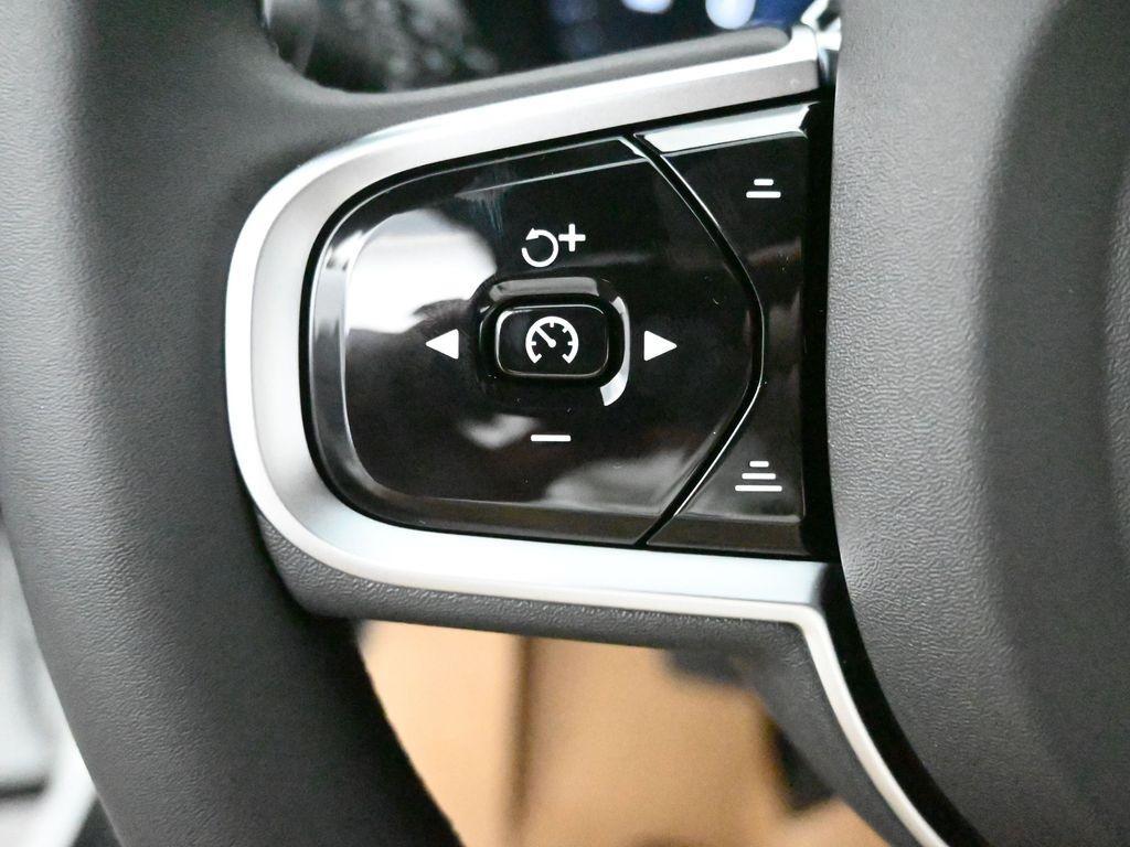 new 2026 Volvo XC60 car, priced at $52,730