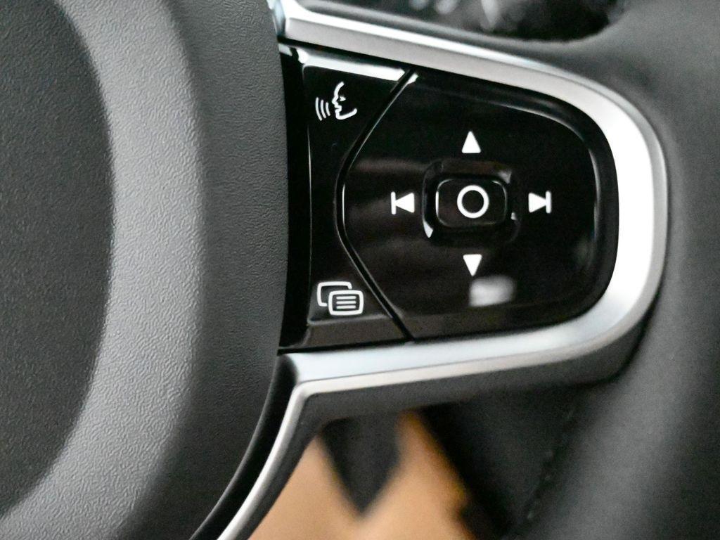 new 2026 Volvo XC60 car, priced at $52,730