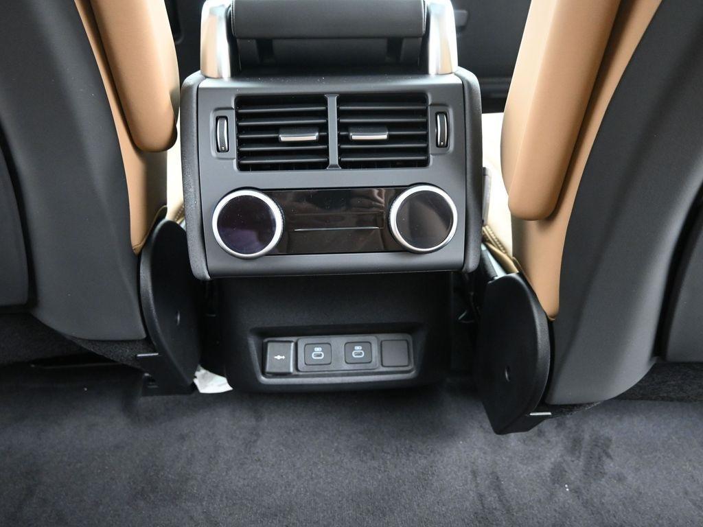 new 2025 Land Rover Discovery car, priced at $87,018