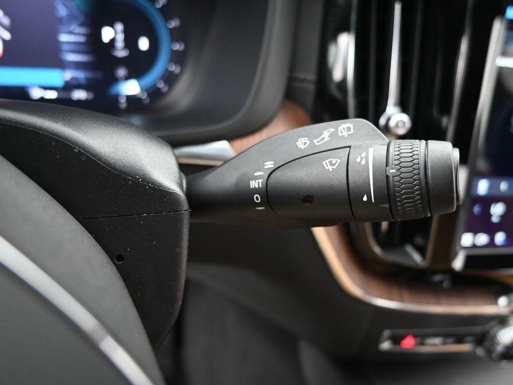 used 2023 Volvo XC60 car, priced at $41,498