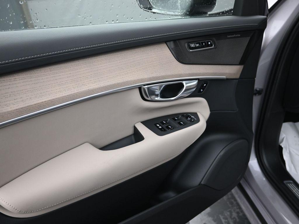 new 2026 Volvo XC90 car, priced at $77,275