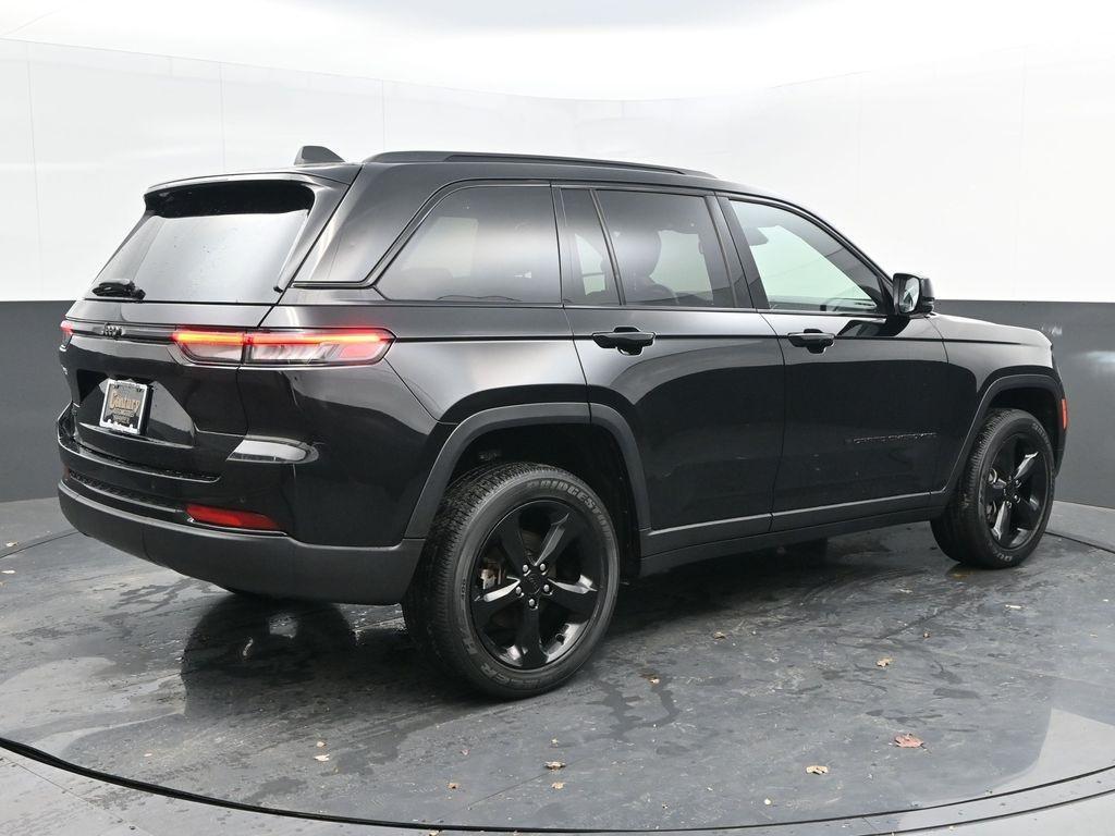 used 2022 Jeep Grand Cherokee car, priced at $33,998