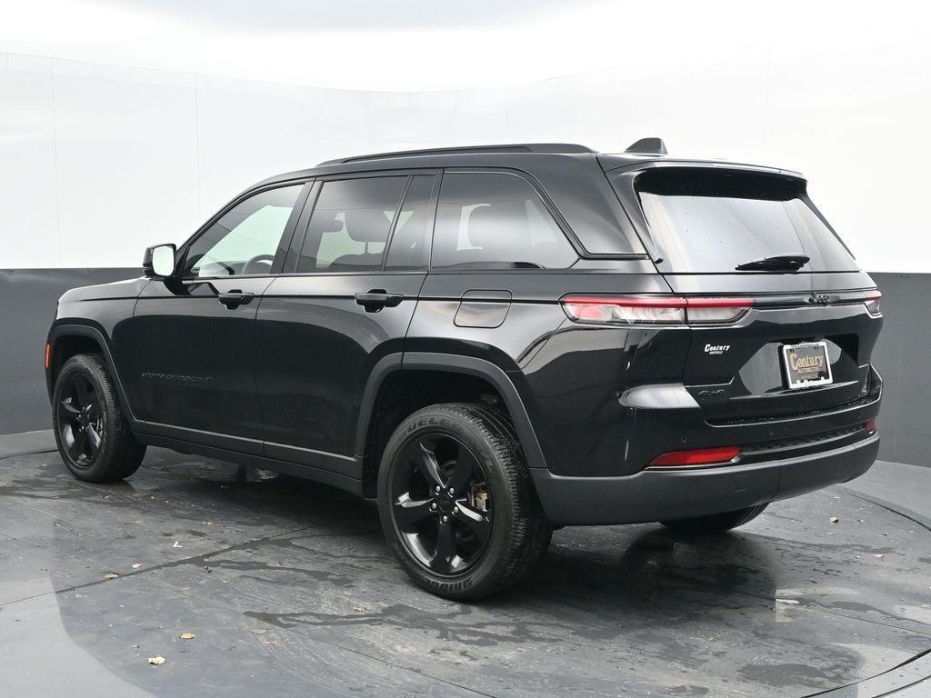 used 2022 Jeep Grand Cherokee car, priced at $33,998