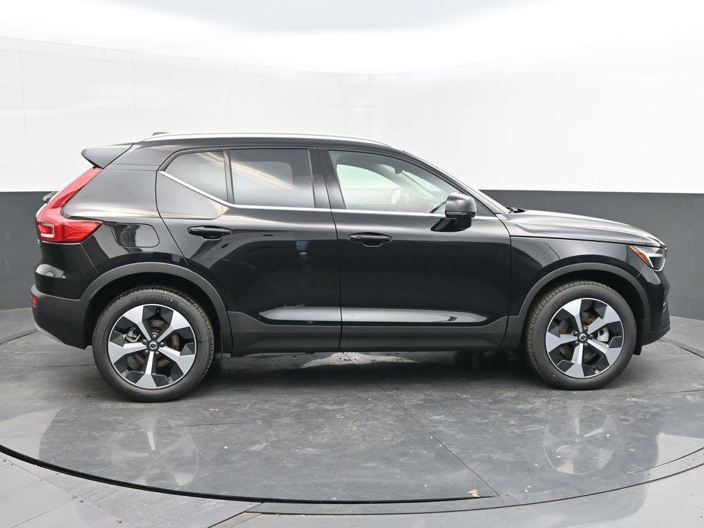 new 2025 Volvo XC40 car, priced at $45,465