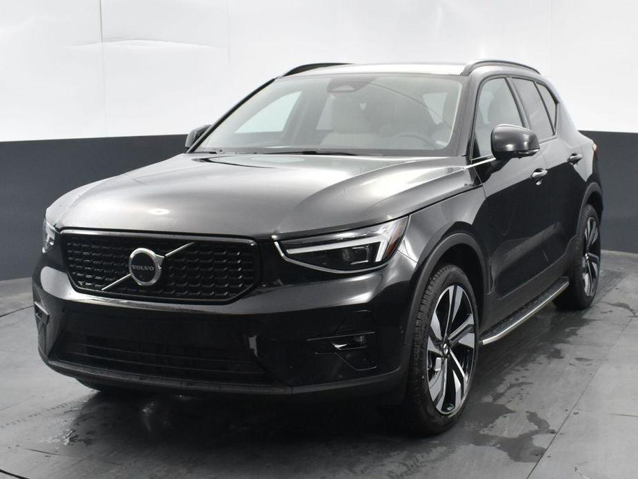 new 2024 Volvo XC40 car, priced at $53,575