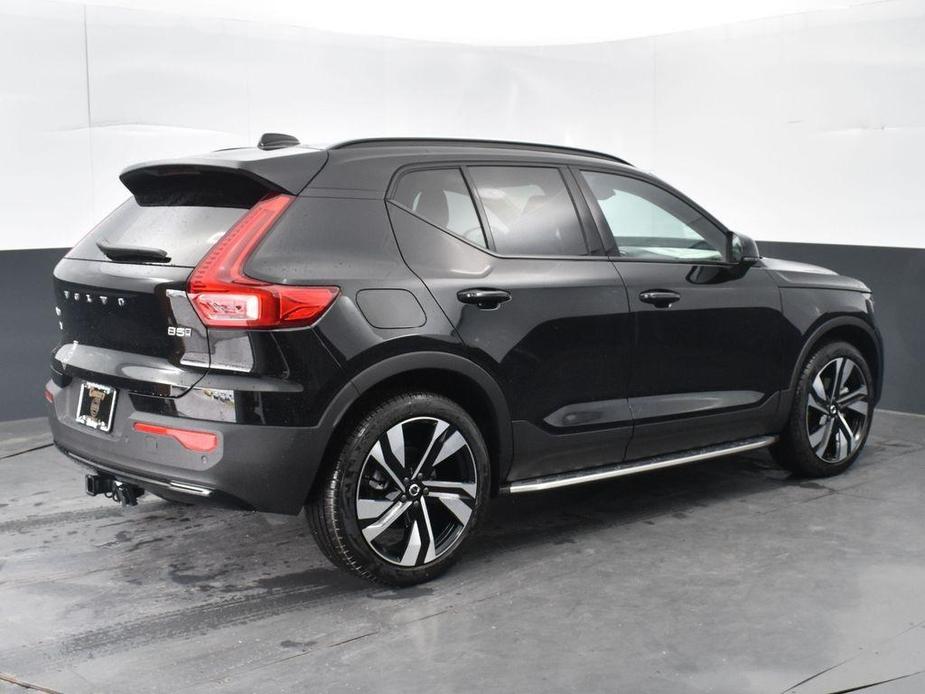 new 2024 Volvo XC40 car, priced at $53,575