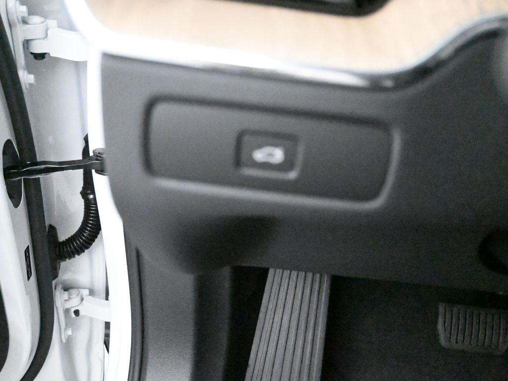 new 2026 Volvo XC60 car, priced at $57,985