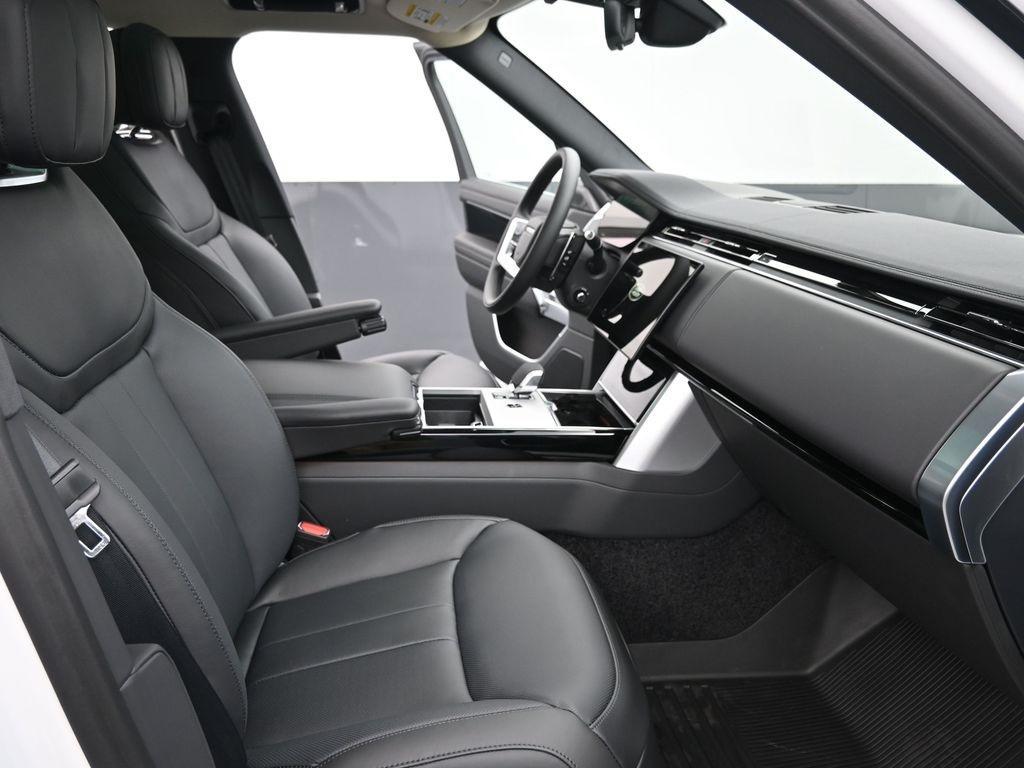 new 2025 Land Rover Range Rover car, priced at $157,670
