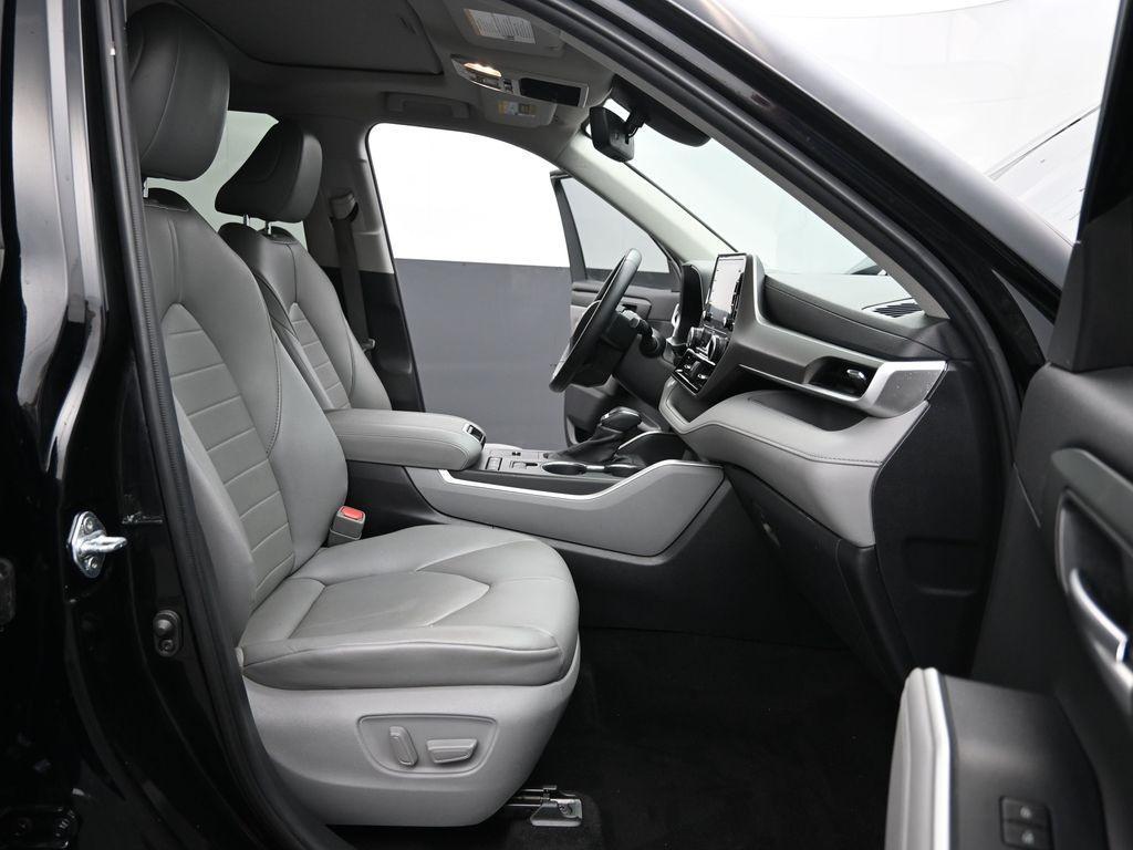 used 2020 Toyota Highlander car, priced at $28,998