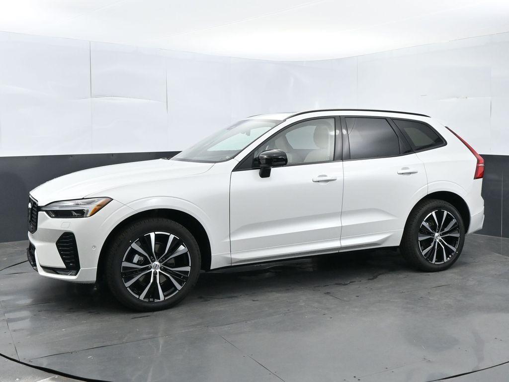 new 2025 Volvo XC60 car, priced at $55,335