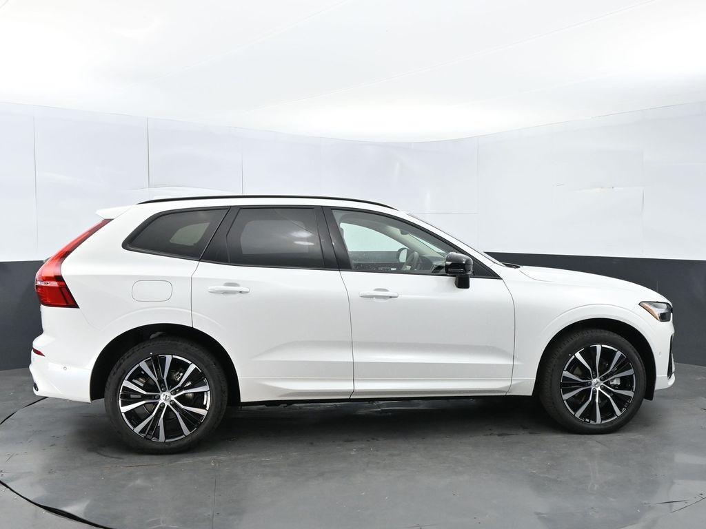 new 2025 Volvo XC60 car, priced at $55,335