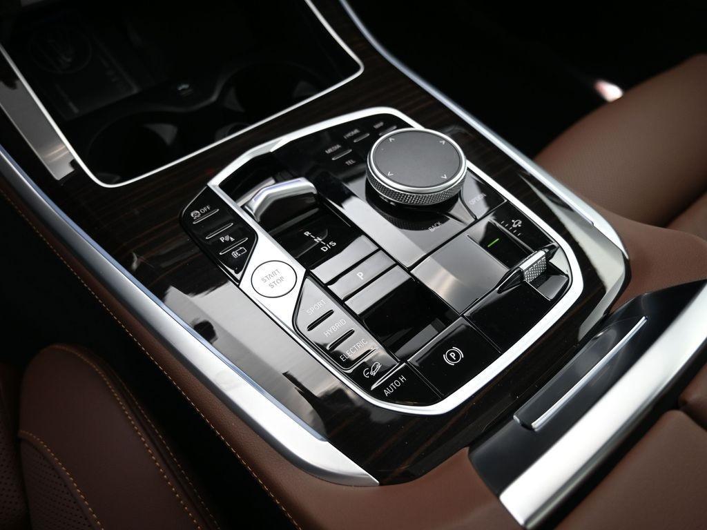 new 2025 BMW X5 PHEV car, priced at $77,060