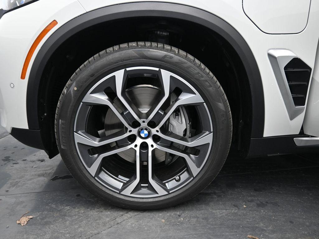 new 2025 BMW X5 PHEV car, priced at $77,060